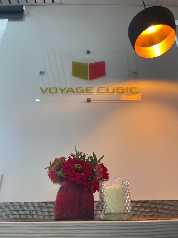 シビウVoyage Cubic Adults Onlyアパートメント エクステリア 写真