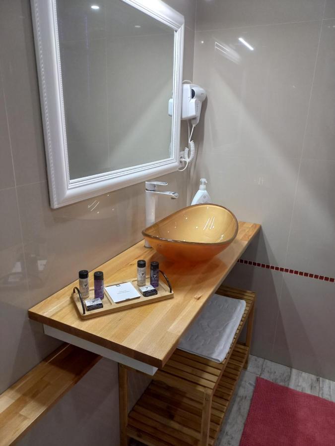 シビウVoyage Cubic Adults Onlyアパートメント エクステリア 写真
